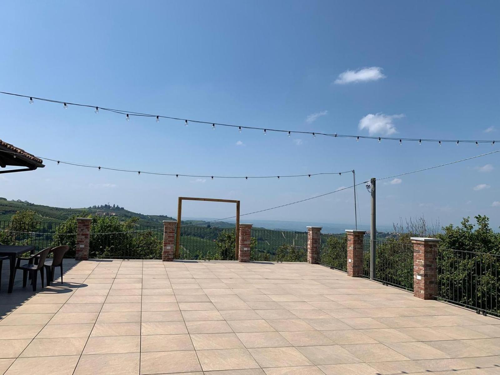 Agriturismo Cascina Anri Mango Eksteriør billede