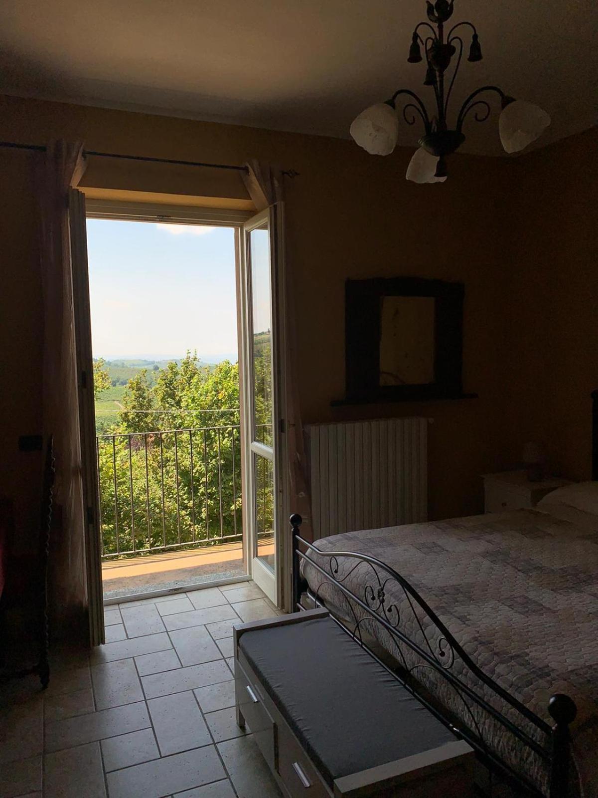 Agriturismo Cascina Anri Mango Eksteriør billede